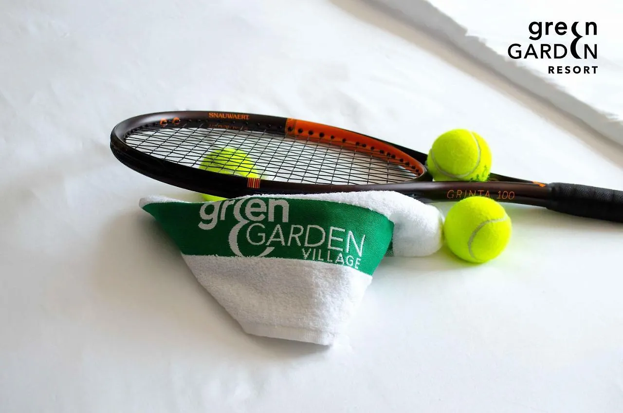 ***  Green Garden Resort - Smart Hotel Mestre Itália